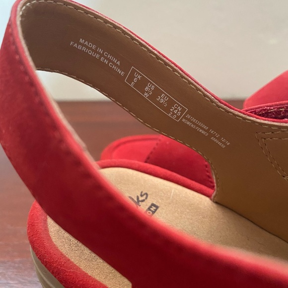Clarks Wedge Red Velcro Orthopedic Strap Sandals - Picture 4 of 4
